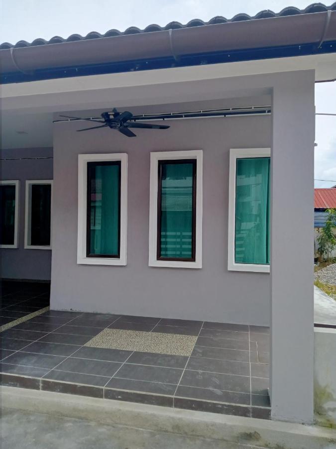 Tasik Biru Homestay Rawang Luaran gambar